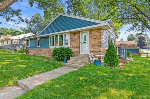 700 Pandora Drive NE, Minneapolis, MN 55432