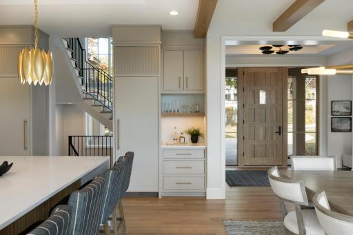 1038 Lake Street E, Wayzata, MN 55391