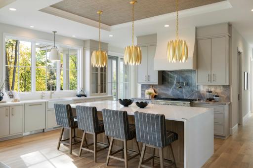 1038 Lake Street E, Wayzata, MN 55391