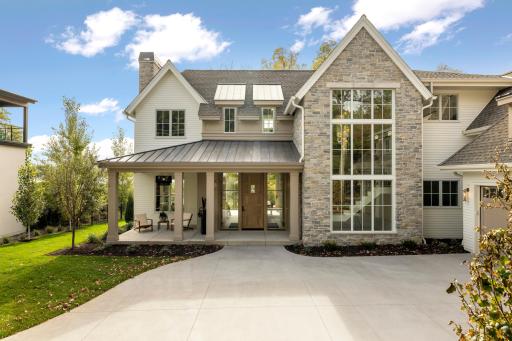 1038 Lake Street E, Wayzata, MN 55391