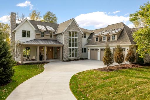 1038 Lake Street E, Wayzata, MN 55391