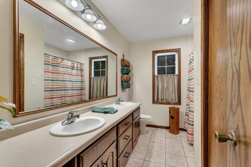 Upper level full bath