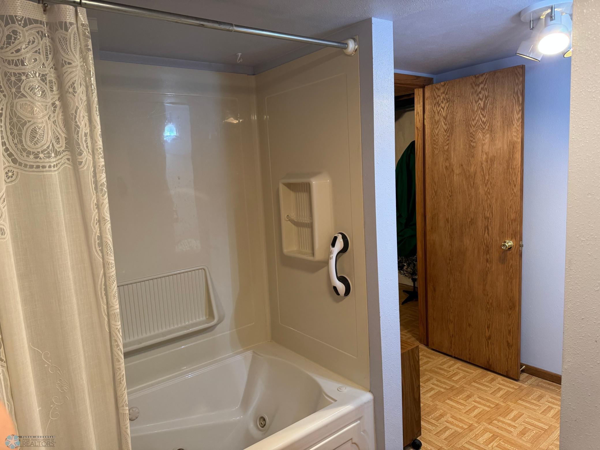 Jetted Tub