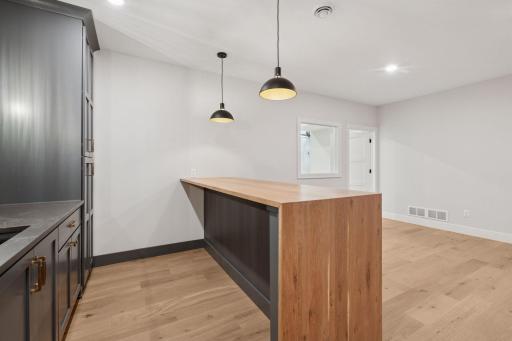 6133 Chowen Avenue S, Edina, MN 55410
