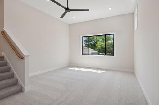 6133 Chowen Avenue S, Edina, MN 55410