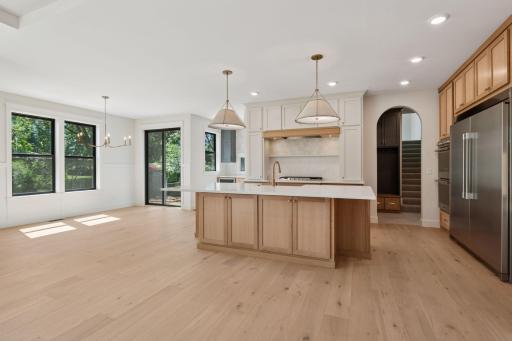 6133 Chowen Avenue S, Edina, MN 55410
