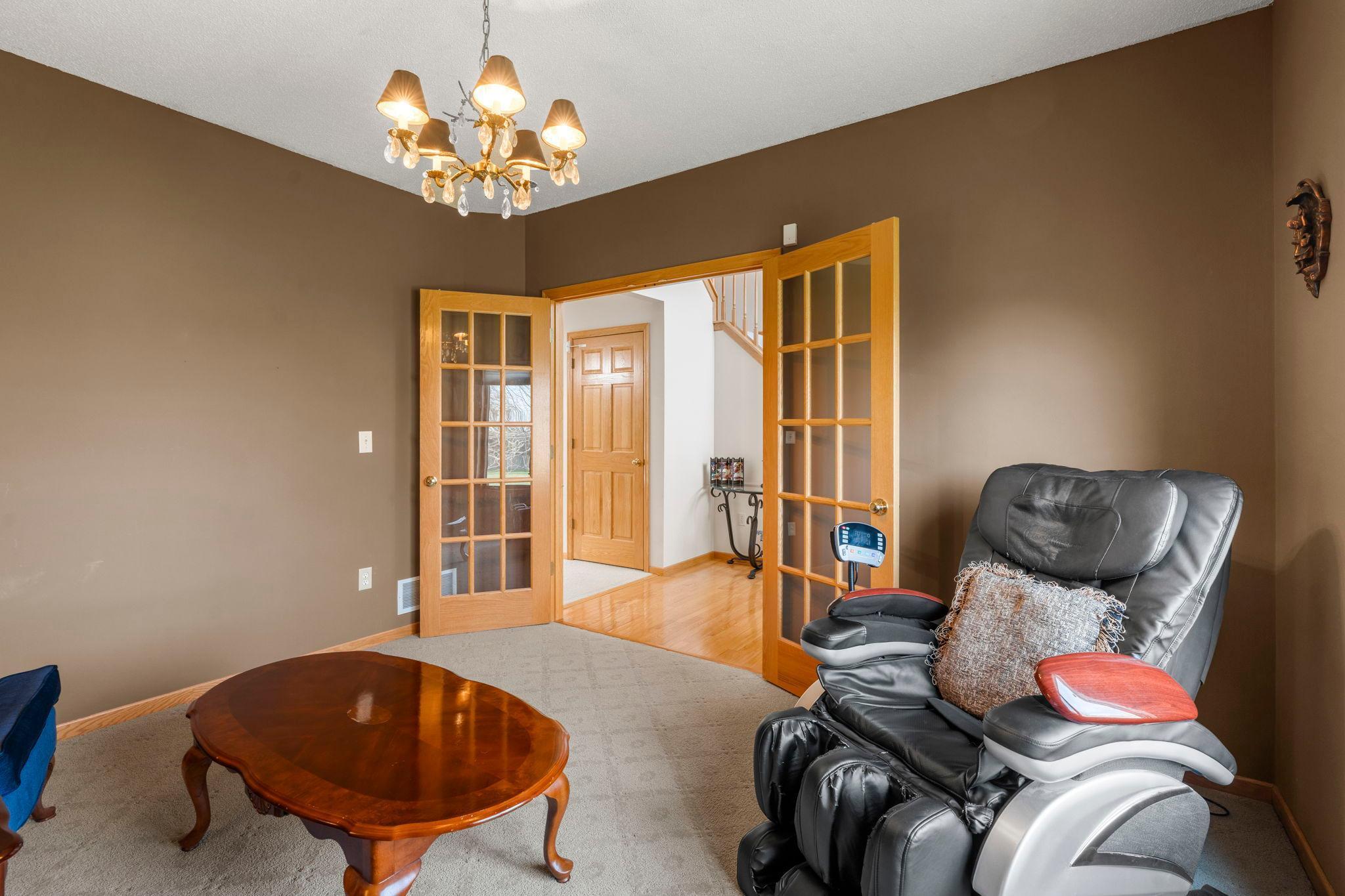 16-web-or-mls-7151 Weston Ln N-128 - Copy.jpg