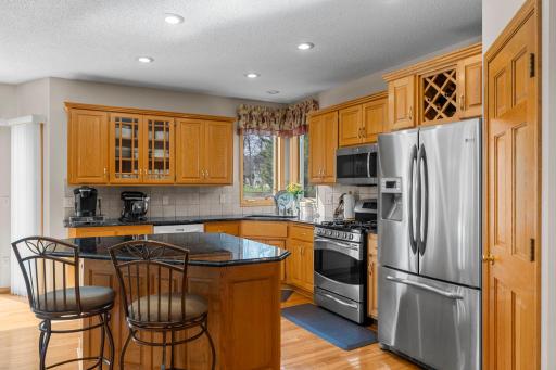 7151 Weston Lane N, Maple Grove, MN 55311