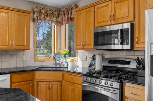 7151 Weston Lane N, Maple Grove, MN 55311
