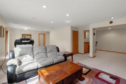 7151 Weston Lane N, Maple Grove, MN 55311