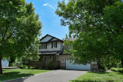 2471 Bridgewater Place S, Cambridge, MN 55008