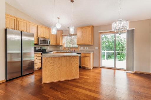 307 E Hayden Lake Rd Champlin-print-030-031-Kitchen-4200x2800-300dpi.jpg