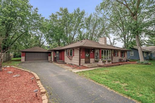 11542 Xavis Street NW, Minneapolis, MN 55433