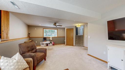 4 bedroom 2 bath home for sale 4521 57th St NW Rochester MN 55901