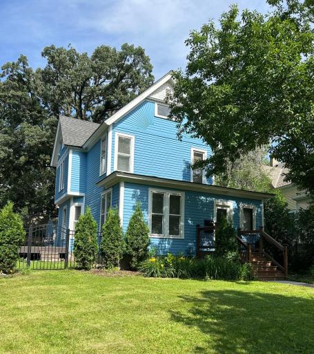 981 Bayless Avenue, Saint Paul, MN 55114