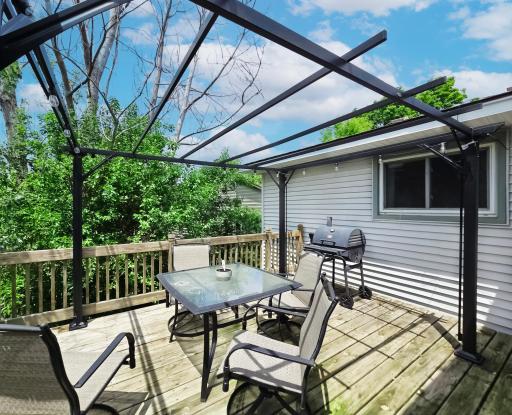5225 Xenia Avenue N, Minneapolis, MN 55429