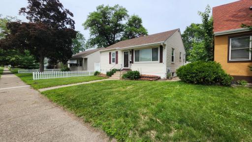 129 E Frost Street, South Saint Paul, MN 55075