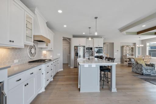 15560 110th Avenue N, Maple Grove, MN 55369