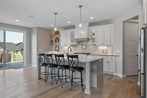 15560 110th Avenue N, Maple Grove, MN 55369