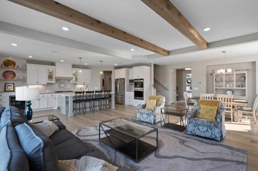 15560 110th Avenue N, Maple Grove, MN 55369