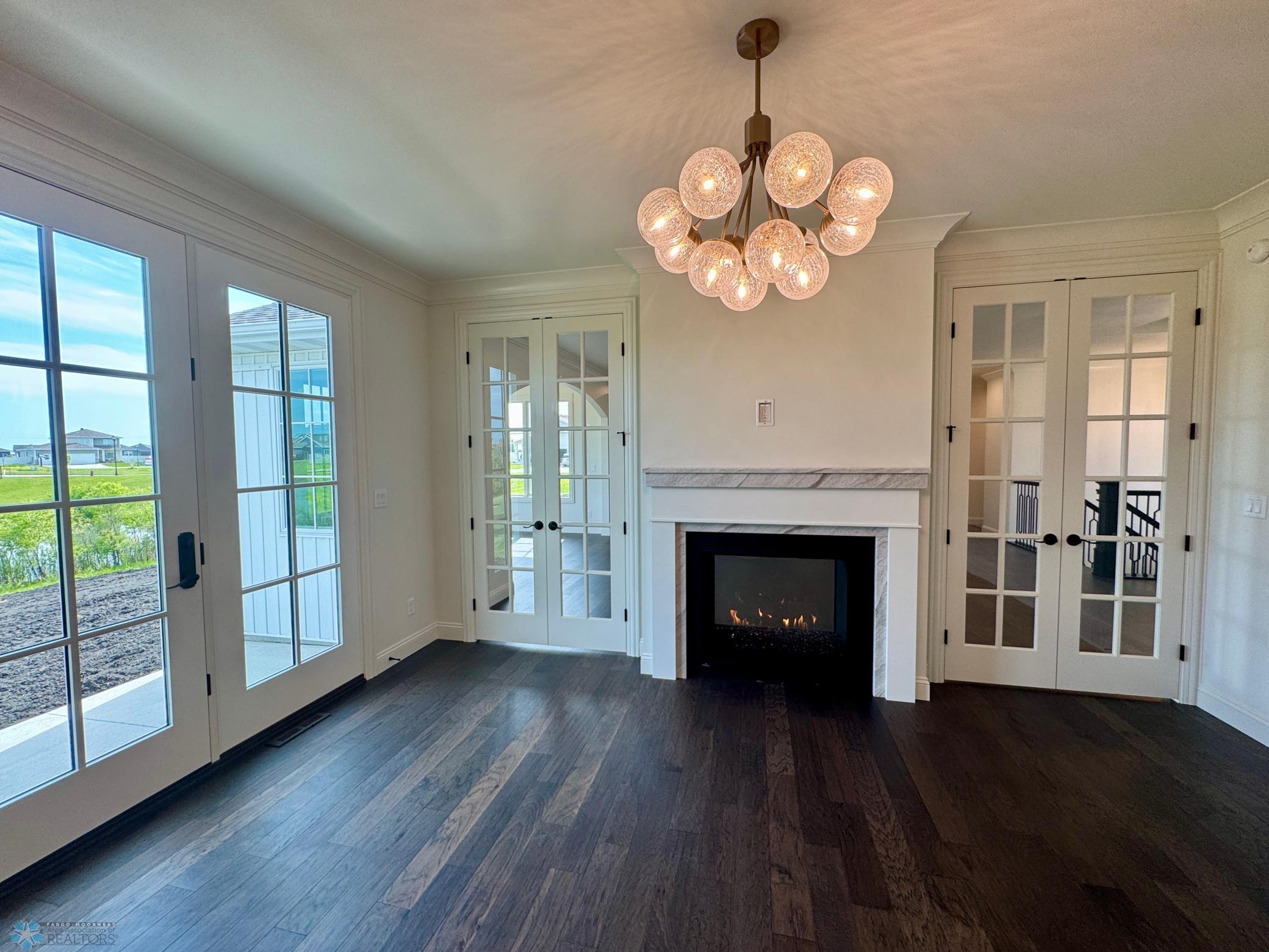 Sunroom/Office