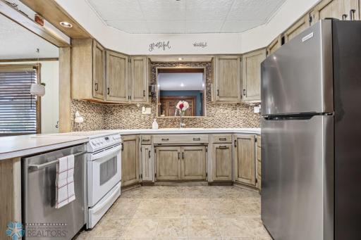 5311 161st Avenue SE, Kindred, ND 58051