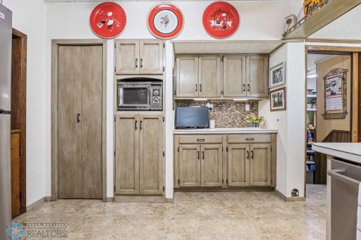 5311 161st Avenue SE, Kindred, ND 58051