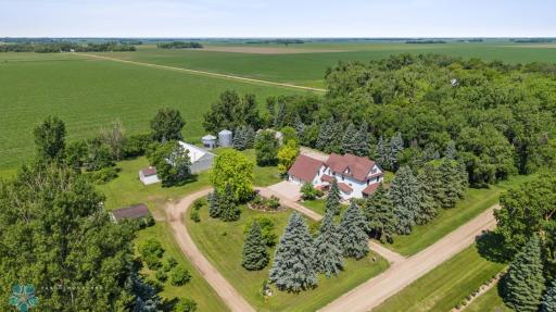 5311 161st Avenue SE, Kindred, ND 58051