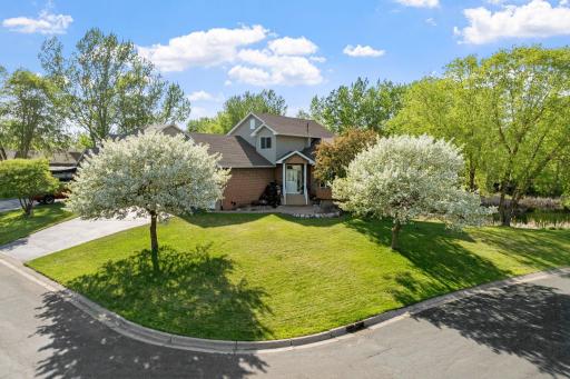 5390 157th Street N, Hugo, MN 55038