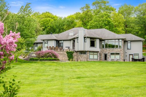 446 Country Club Lane, Onalaska, WI 54650
