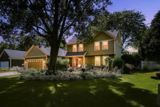 4381 Oakmede Lane, Saint Paul, MN 55110