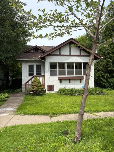 1089 24th Avenue SE, Minneapolis, MN 55414
