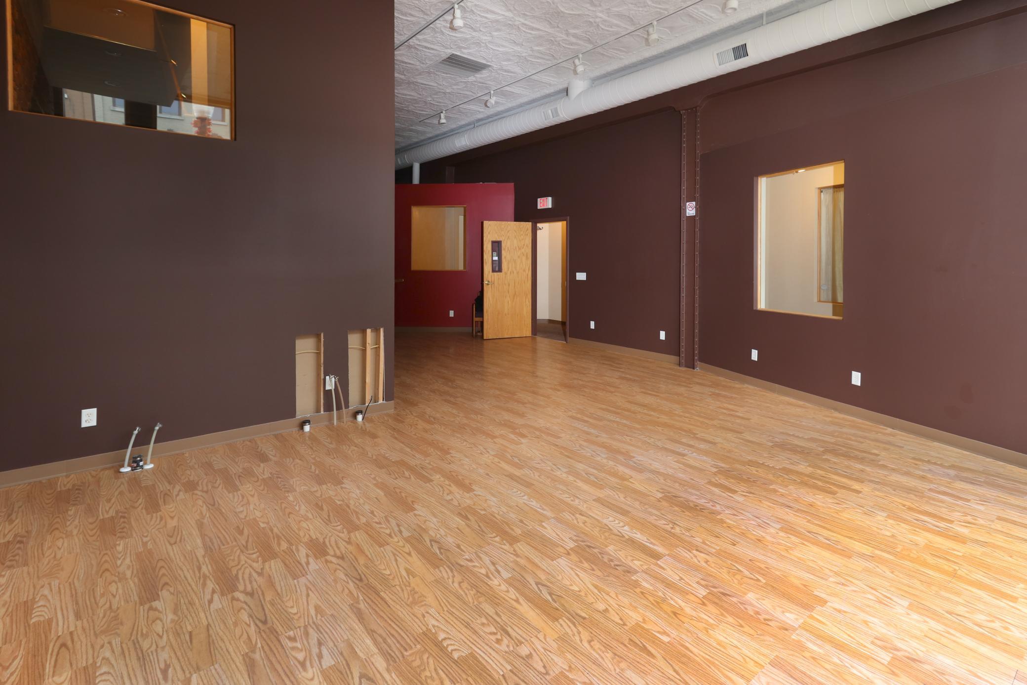 Fleckenstein Floor 2 Room 5-2 (21) - Copy.jpg