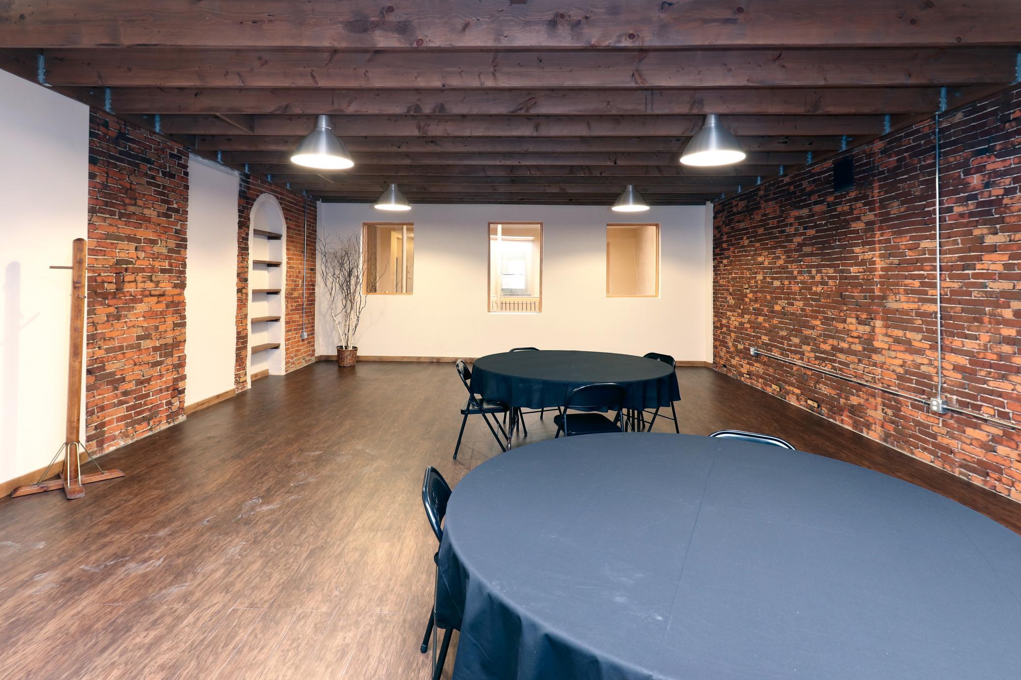 Fleckenstein Floor 2 Room 5-2 (35).jpg