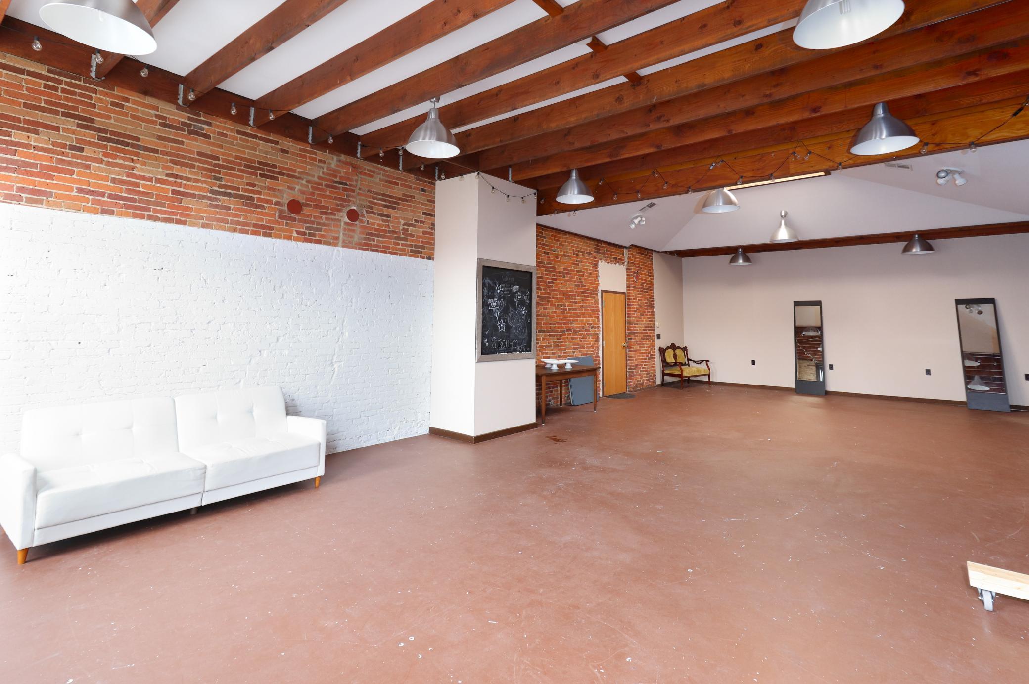 Fleckenstein Floor 2 Room 5-2 (40).jpg