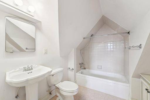 349 Wilder Street N, Saint Paul, MN 55104