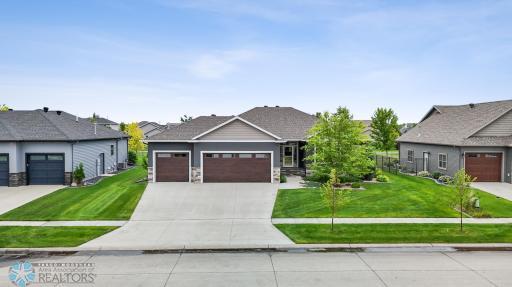 Photo for 2865 Mcleod Drive E, West Fargo, ND 58078 - listing #6742621 2865 Mcleod Drive E, West Fargo, ND 58078