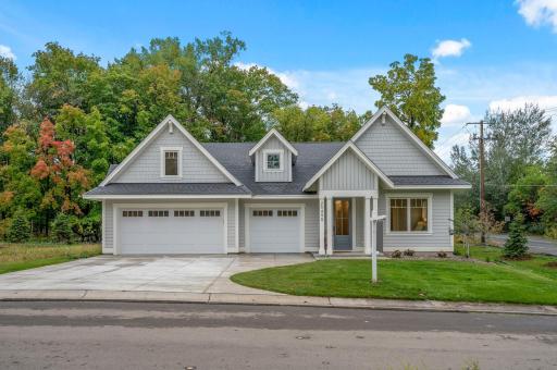25330 Park Lane, Excelsior, MN 55331