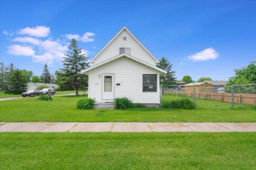 3732 E 6th Street, Superior, WI 54880