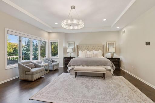 2 Red Forest Lane, North Oaks, MN 55127