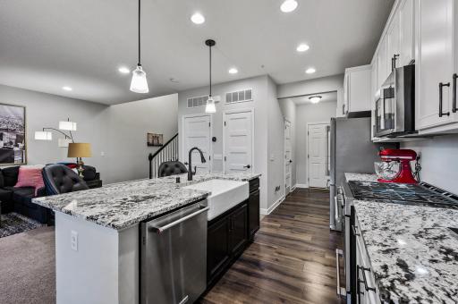 6987 Archer Trail, Inver Grove Heights, MN 55077