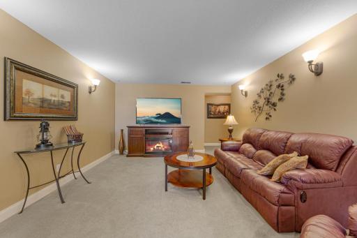 1904 Rock Ridge Lane, Saint Peter, MN 56082