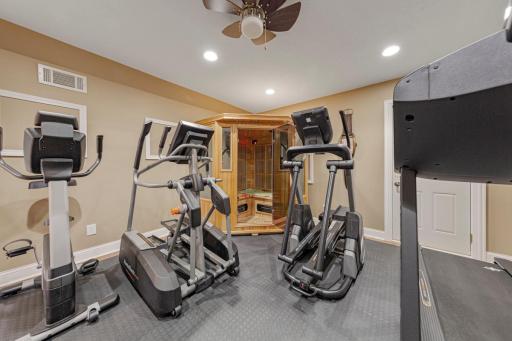 1904 Rock Ridge Lane, Saint Peter, MN 56082