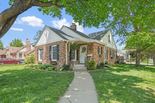 560 Cretin Avenue S, Saint Paul, MN 55116