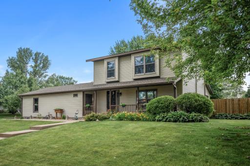 1205 Namekagon Loop, Hudson, WI 54016