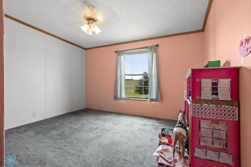 8070 151st Avenue SE, Wyndmere, ND 58081