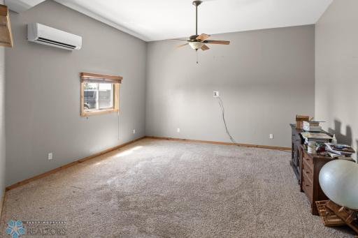 8070 151st Avenue SE, Wyndmere, ND 58081
