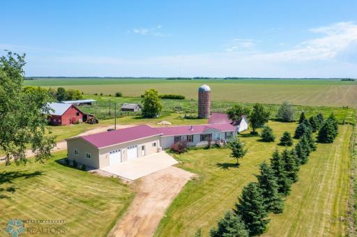8070 151st Avenue SE, Wyndmere, ND 58081