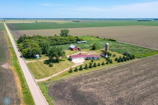 8070 151st Avenue SE, Wyndmere, ND 58081