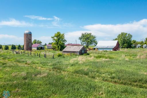 8070 151st Avenue SE, Wyndmere, ND 58081